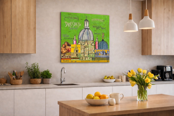 Wohnbeispiel mit Leinwanddruck Dresden in grün über Küchenarbeitsplatte