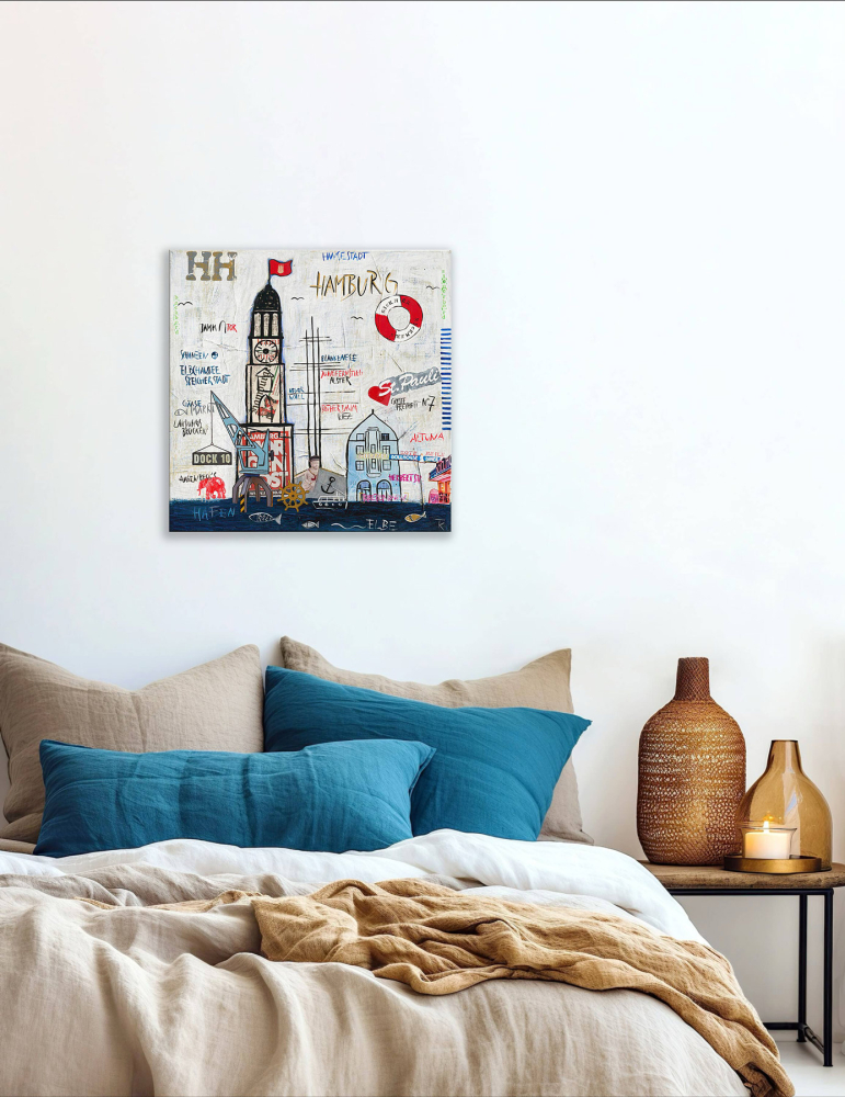 Wohnbeispiel Kunstdruck Hamburg Große Freiheit an weißer Wand über Bett in Schlafzimmer